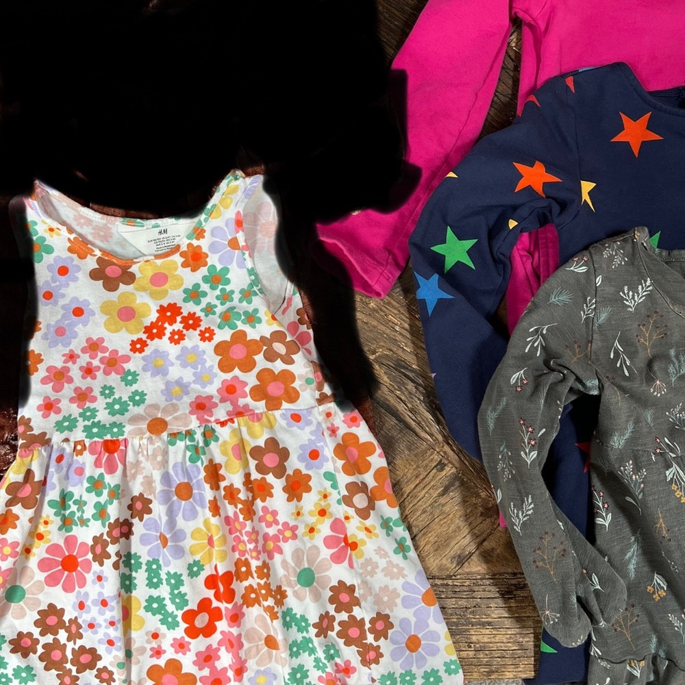 Girls dresses and sweatshirts size 4T